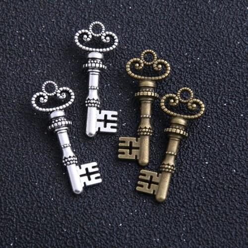 2pcs/lot 10*29mm Key shaped Charm Two Color Vintage Metal Zinc Alloy Fine Trendy Keys Pendant Charms for Jewerly