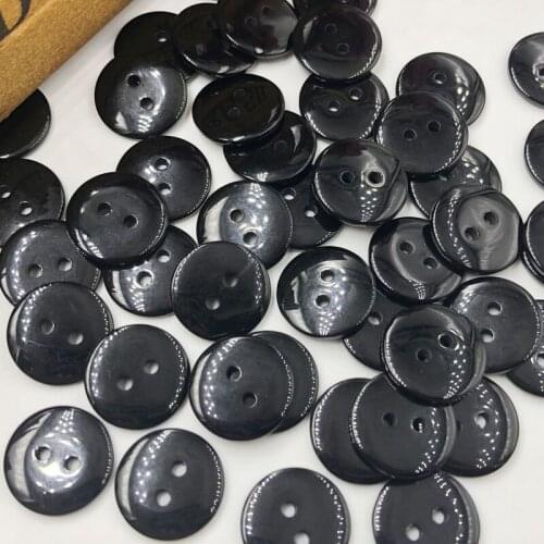 50 pcs black New 20mm 2 holes Plastic Button/Sewing lots Mix PT275