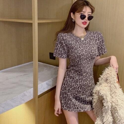 DAXIN Womens Leopard O Neck Loose Casual Short Sleeve Dress