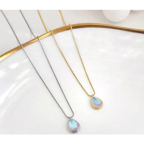 2021 New Color Water Drop Shape Semi Gem Necklace Fashion Girl Moonstone Sweater Chain Charm Lady Valentines Day Gift Jewelry
