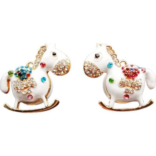 Car Alloy Carousel Perfume Clip Creative Diamond-studded Car Air Conditioning Air Outlet Aromatherapy Clip Car Accessories