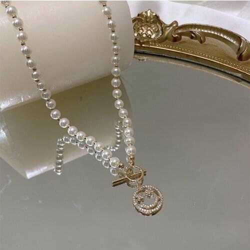 Fashion Baroque Vintage Pearl Necklace Smiley Pendants OT Design Clavicle Chain Korean Style Commemorative Gift Prom Accessories