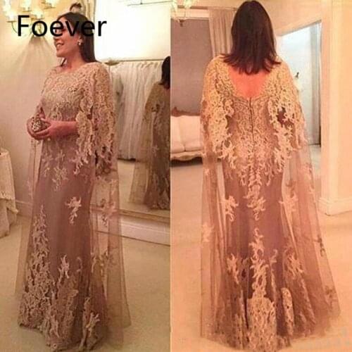 2019 New Vintage Applique Lace Mother Of The Bride Dresses With Cape Evening Wear Floor Length Wedding Guest Dress