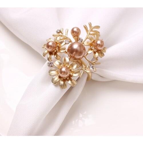 New 1pc Hot High Quality Alloy Pearl Gold Napkin Rings Metal Cross Hollow Golden Napkin Holder for Table Decoration