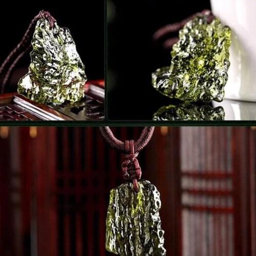 Hot Sale fashion A++++ 100% Natural Moldavite green aerolites Czech crystal stone Meteorite pendant energy + necklace