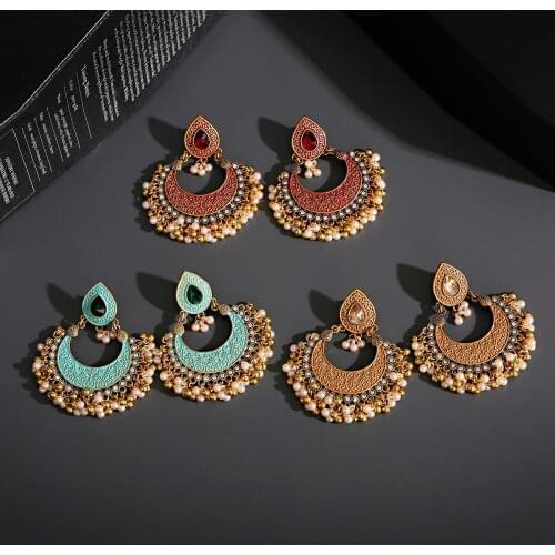 OIQUEI 2019 New Bohemia Gold Metal Moon Shaped Red Rice Beads Indian Jhumka Tassel Drop Earrings For Women Ethnic Gypsy Jewelry