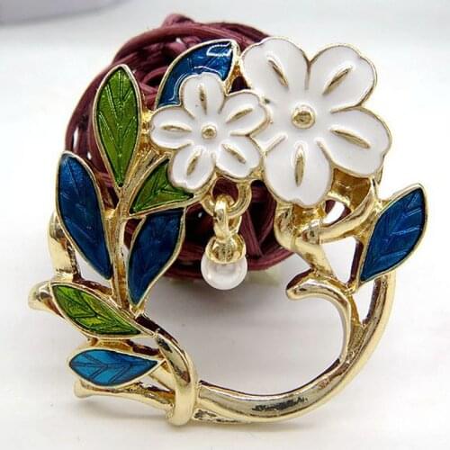 2018 new fashions, popular ornaments, flowers, olive leaves, green pearls, women