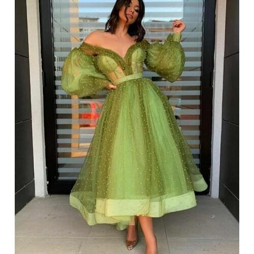 Elegant Long Sleeve Green V-Neck Evening Dresses A-Line Floor Length Zipper Back Red Formal Party Dresses for Women