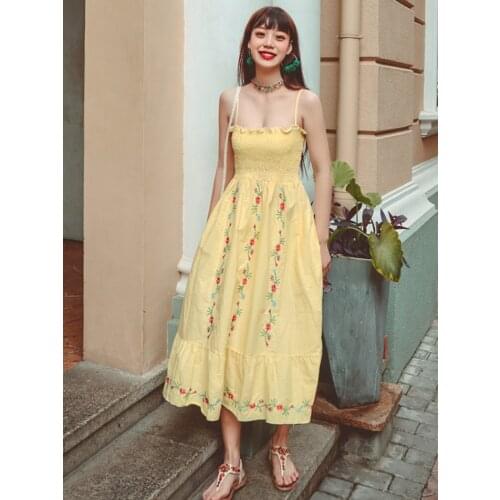 Summer New Ins Womens Korean Retro Style Embroidered Thin Dress Bohemia Travel Beach Style Sexy Pastoral Girl Suspender Dress