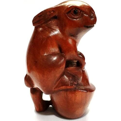 Q4389 - 2" Hand Carved Japanese Boxwood Netsuke Figurine Carving : Wealthy Rabbit
