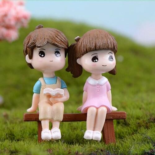 1set Boy Girl Home Decor Sweety Lovers Couple Chair Figurines Miniatures Terrariums Fairy Garden Moss Children Toy Resin Craft