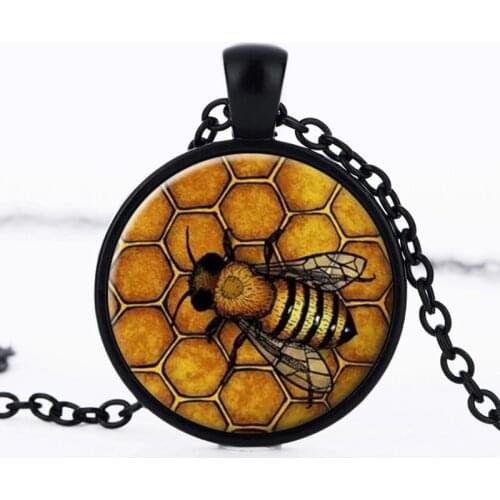 SUTEYI Creative The Bees Pattern Necklace Glass Cabochon Pendant Fashion Jewelry Black Chain Statement Necklace Gift for Women