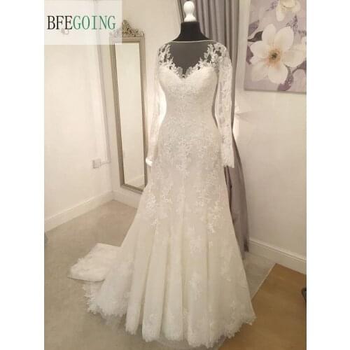 Ivory Lace Applique Tulle Floor-Length A-line Wedding dresses Chapel Train Button Long Sleeves Custom made