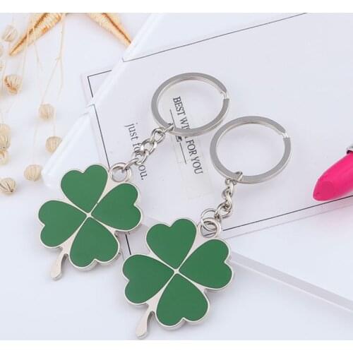 Trendy High Quality Stainless Steel Leaf Keychain Fashion Creative Beautiful Clover Lucky Key Ring Gifts for Men Jewelry