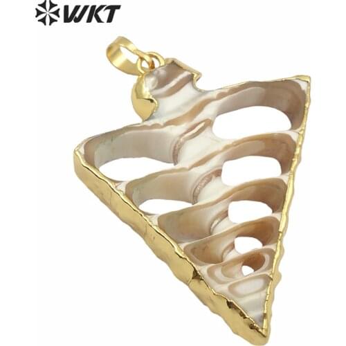 WT-JP148 Slice Trumpet Shell With Gold Dipped Pendant Random Size Used In Fashion Necklace Pendant Jewelry