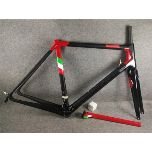 T1000 Black Red Color C64 Bike Frame UD Glossy Matte Carbon Road Frame Bicycle Frameset To Sale BB386