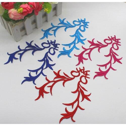 YACKALASI 10 Pieces/lot Gold Metallic Embroidery Cosplay Costume Appliqued Iron On Flower Gold And Silver 13*15cm