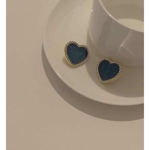 2020 New Korean Fabric Blue Heart Stud Earring For Women Classic Simple Shiny Rhinestone Fashion Wedding Party Jewelry Oorbellen