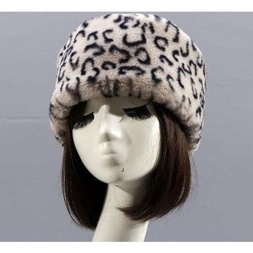 Ladies Winter Warm Short Plush Hat Casual Imitation Fur Flat Top Cap Women Thick Fluffy Male Beanie Leopard Print 060