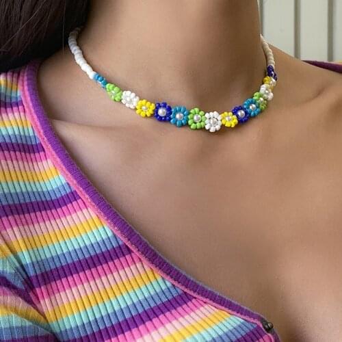 Origin Summer Creative Multicolor Beads Flower Chokers Necklace for Women Fashion Simulation Pearl Holiday Necklace Jewelry