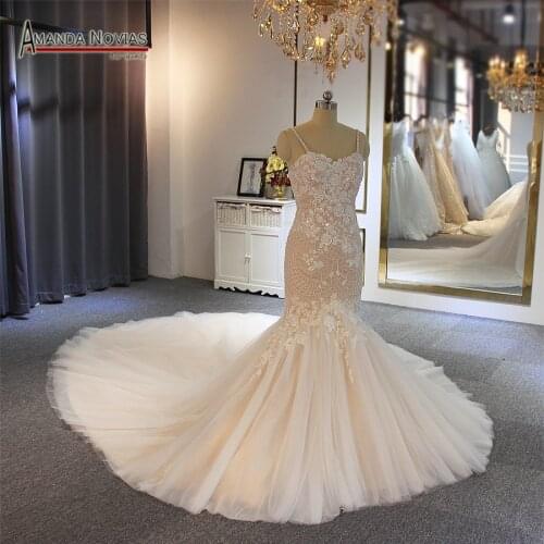 2022 Mermaid Wedding Dress Champagne Color With Long Train Wedding Bouquet