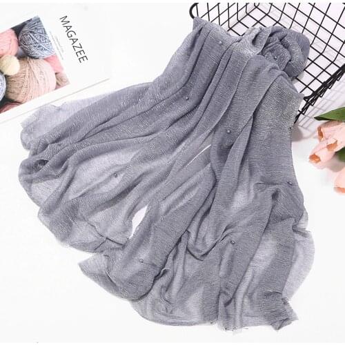 Fashionable Ladies Glitter Hijab Ripple Hijab Wraps With Pearl Islamic Muslim Plain Pleat Shimmer Headscarf Arabian Dubai
