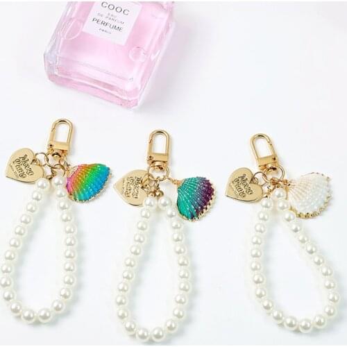 Vintage Pearl Bracelet Keychain Imitation Shell Metal Love Pendant Keyring Female Elegant Exquisite Bag Car Phone Accessories