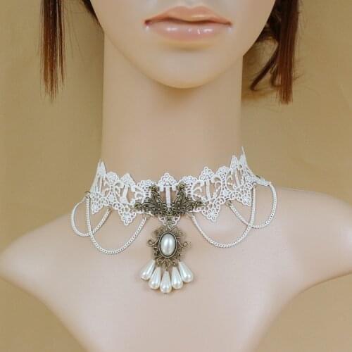 New Lace Pearl Necklace Womens White Short Chain Clavicle Chain Party Accessories Fashion Jewelry