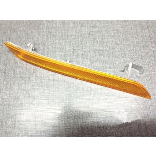 Front Left side yellow Marker Reflector for BMW X5 E70 X6 E71 2007-2014 63147187087