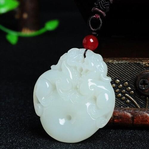 Natural hetian jade handcarved two brave troops safety button pendant simple retro temperament jewellery fashion for women men