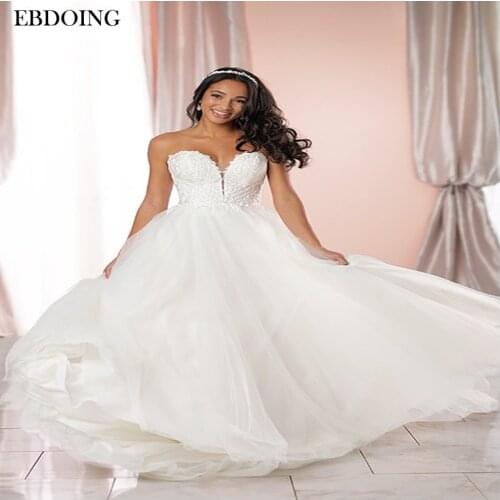 Newest Amazing Wedding Dress Lace A-line Princess long Sweetheart Strapless Chapel Train Bride Dress Plus Size Wedding Gown