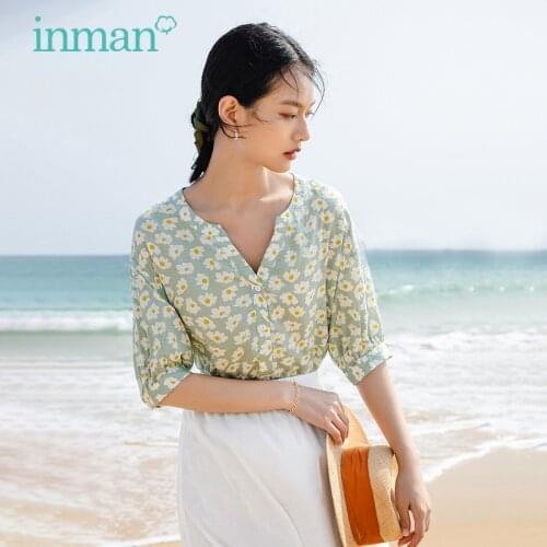 INMAN Summer Top Female Sweet Lady Elegant Pastoral Holiday Style Shirt V-Neck Slim Printed Buttons Middle Sleeved Women Blouse