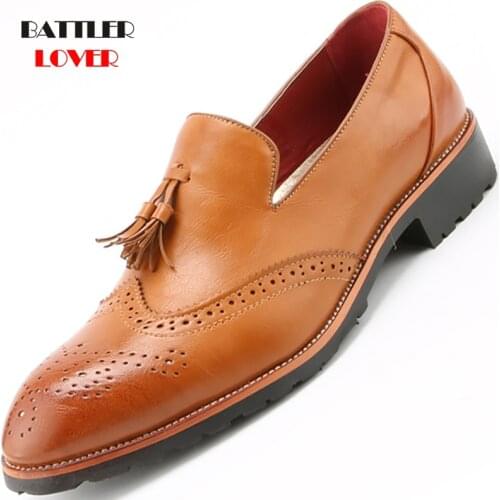 Brand Brogue Yellow Red Black Men Business Dress Shoes Pointed Toe Mens Wedding Shoes Genuine Leather Formal Shoes Casual Flats