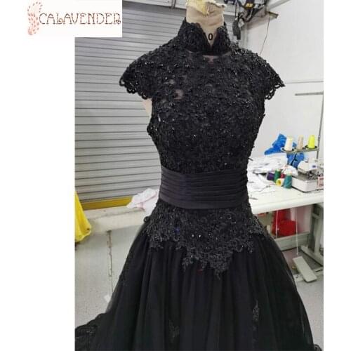 Real Images Black Wedding Dresses Ball Gown Lace Appliques Pearls Beading vestidos de novia with Brush Train Wedding Gowns