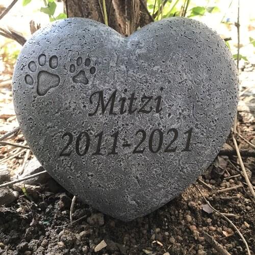 Custom Engraving Heart-Shaped Pebbles Pet Memorial Resin Stone For Perfect Gorgeous Unique Pet Gift Ideas JSYS