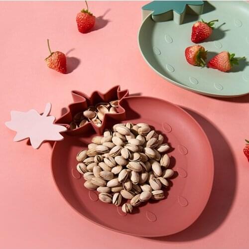 Plastic Plates Snacks Dishes Dessert Tray Christmas Cutlery Food Tray Fruit Shaped Tray Household utensils Home Tableware 1pcs