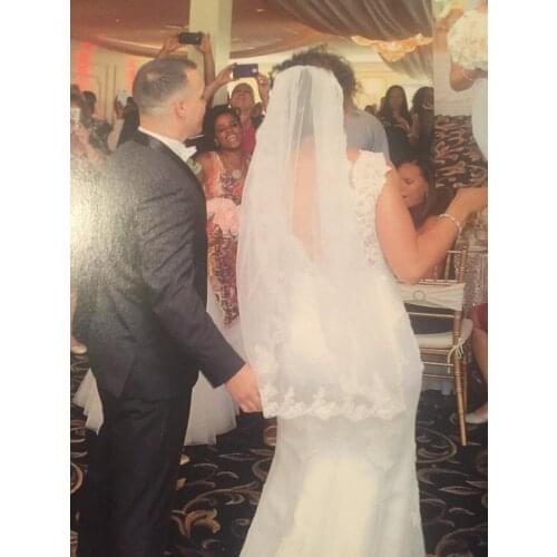 Lace Wedding Veil 1 Layer Fingertip Bridal Veil in Ivory, White