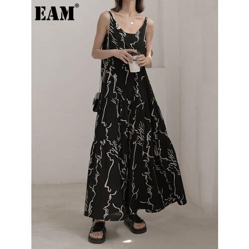 [EAM] Women Spaghetti Strap Black Pattern Print Long Dress New Sleeveless Loose Fit Fashion Tide Spring Summer 2021 JZ457