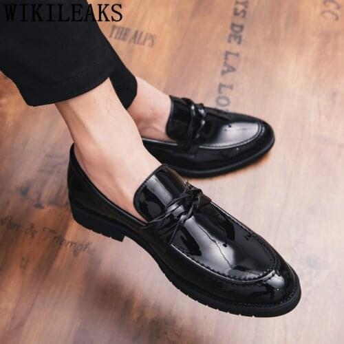 Office Shoes Men Formal Coiffeur Brand Wedding Shoes Men Classic Patent Leather Italian Shoes Men Elegant Sepatu Slip On Pria