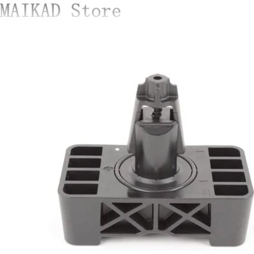 Rear Right Car Jack Mounting Pad for Mercedes-Benz W253 GLC200 GLC220 GLC250 GLC300 GLC350 GLC43 GLC63 A2046900009