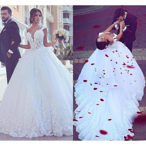 Fancy Newly Designed Sweetheart Lace Appliques Wedding Dresses A Line Floor Length Sexy Plus Size Bridal Ball Gown