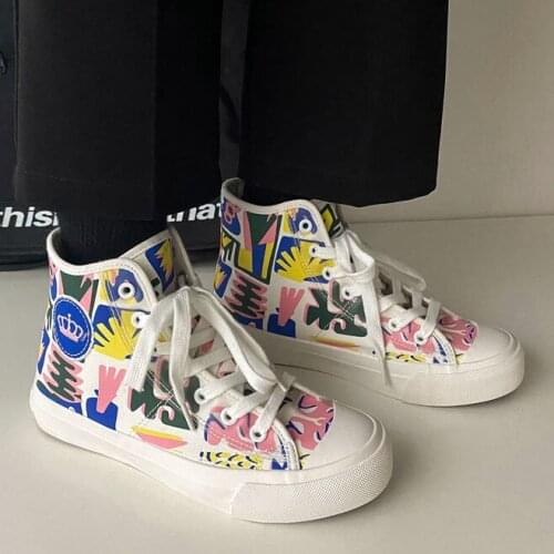 Women Classic Graffiti Lace-up High-top Canvas Shoes Spring Autumn Vulcanized Shoes Fashion Sneakers Flat Casual Shoes