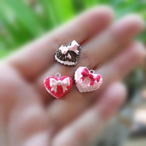 For DIY Phone Decoration 18pcs 16*13mm Resin Charms Necklace Heart Cake Pendant With Bow On It