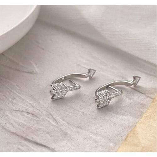 Women Jewelry Geometric Earrings 2021 New Design Silvery Plating Hot Selling Delicate Arrow Stud Earrings For Girl Lady Gifts