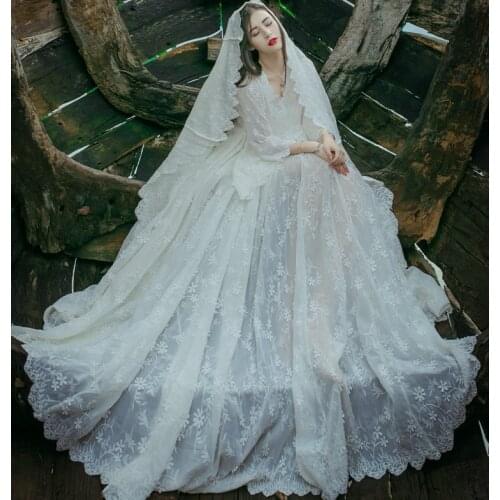 Excellent Quality V-neck Flare Sleeve Lace Dress Stunning Long Dress Bridesmaid White Dress Women Elegant Dress Vestidos Robe
