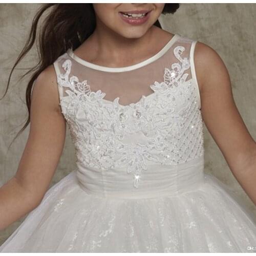 Crew Neck Backless Flower Girls Dresses Lace Appliques Cute Toddler Girls Dresses Princess Button Back Kids Formal Wear
