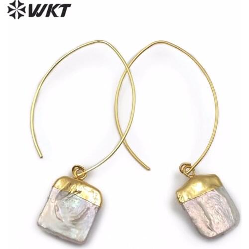 WT-E492 WKT Classic Simple Wind Earrings Vintage Gold Hoop with Natural Square Freshwater Pearl Pendant Gift Party Earrings