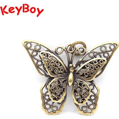 Retro Brass Hollow Butterfly Keychain Pendants Jewelry Accessories Metal Copper Beautiful Animal Charm Car Key Chain Bag Hanging