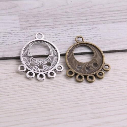 SWEET BELL 30pcs 24*28mm Two Color Zinc Alloy Necklace Charm Jewelry DIY Hollow Simple Round Connector Pendant Necklace