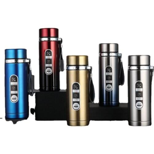 Large-capacity stainless steel 800ml Outdoor sports water bottle Portable car sling water cup Creative gift Hand-held vacuum cup